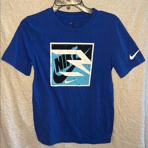 Nike Blue Graphic T-Shirt